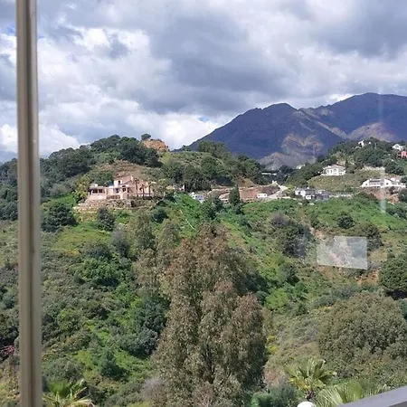 Apartment Stylish Hills With Lovely Views *
